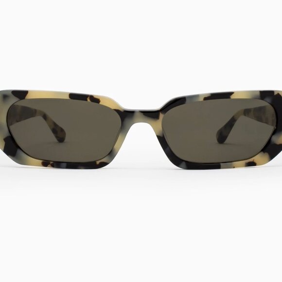 BNWT Aperçu Oumayma Nougat Tortoise Shell Sunglasses with Palm Clip Accessory - Picture 3 of 8